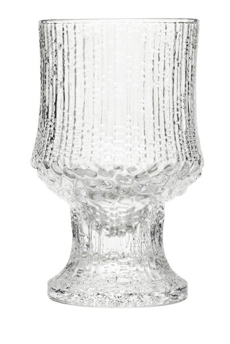 Buy the Iittala Ultima Thule Goblet Wine Glass Pair 23cl online at smithsofloughton.com