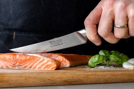 Purchase the Robert Welch PRO Utility Kitchen Knife 14cm online at smithsofloughton.com