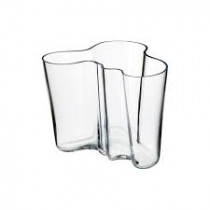 Buy the Iittala Aalto Vase 160mm Clear online at smithsofloughton.com 