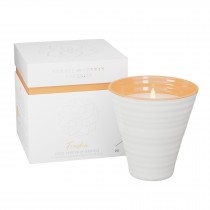 Buy the Sophie Conran for Portmeirion Candle Pink Pepper and Neroli online at smithsofloughton.com